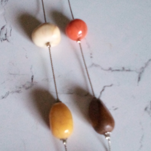 Long Multi-colored Mixed Material Necklace - Picture 5 of 9